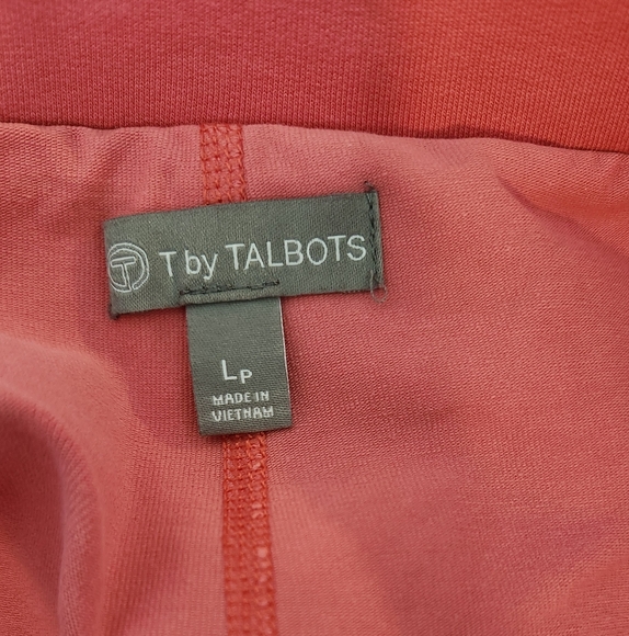 Women's Talbots Pink Skort, Size Lp - Picture 2 of 11